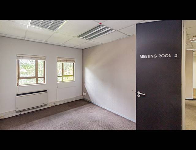 640M² OFFICE TO LET IN HYDE PARK